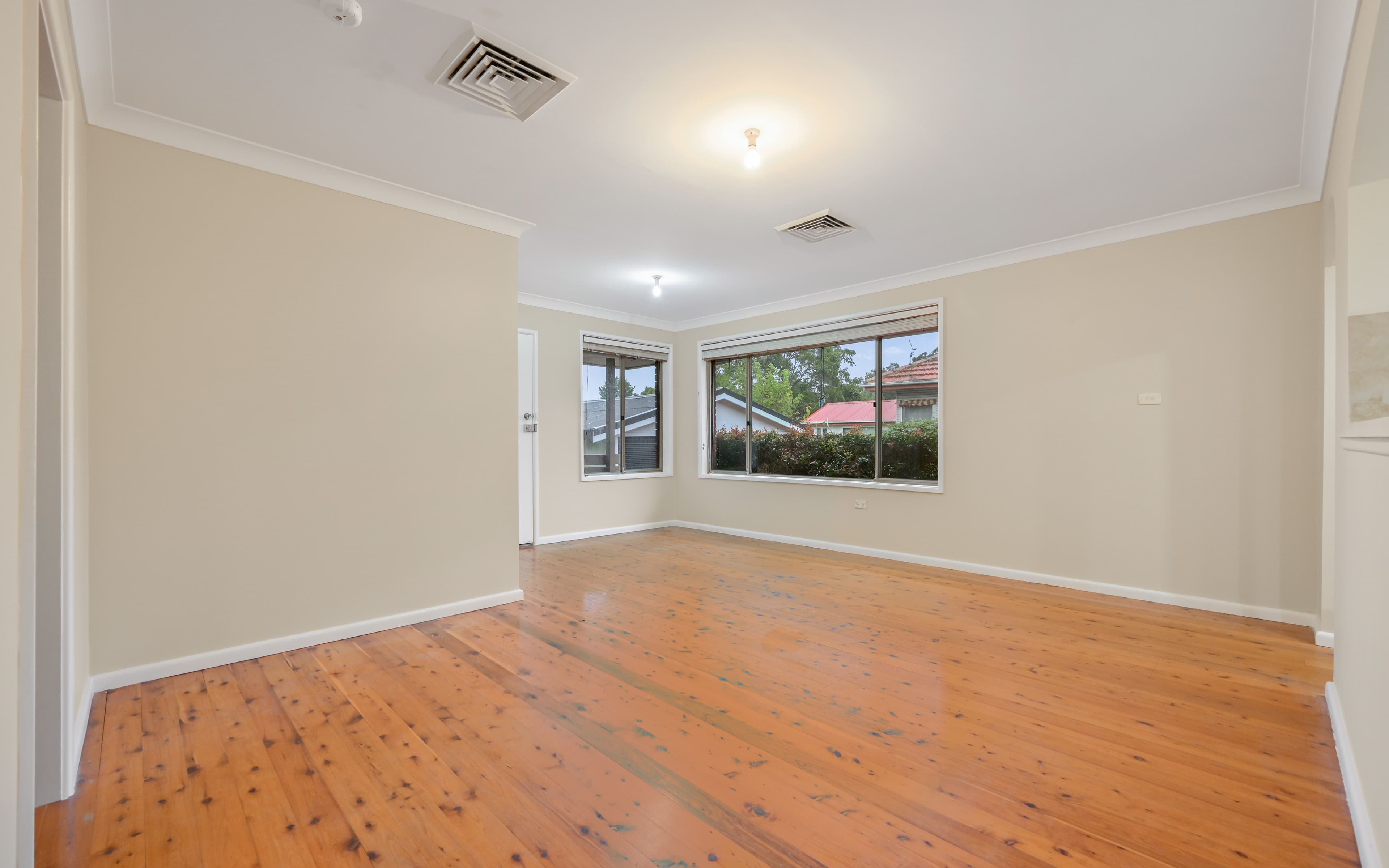 20 Macquarie Avenue, Camden NSW 2570, Camden - Thumbnail 4