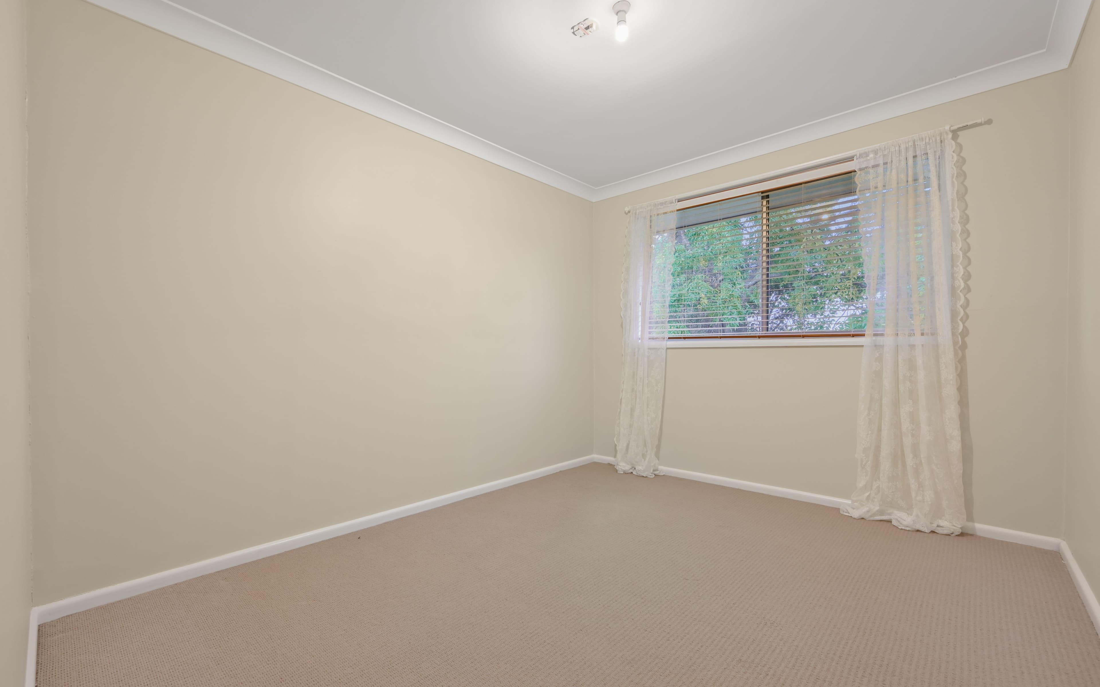 20 Macquarie Avenue, Camden NSW 2570, Camden - Thumbnail 6