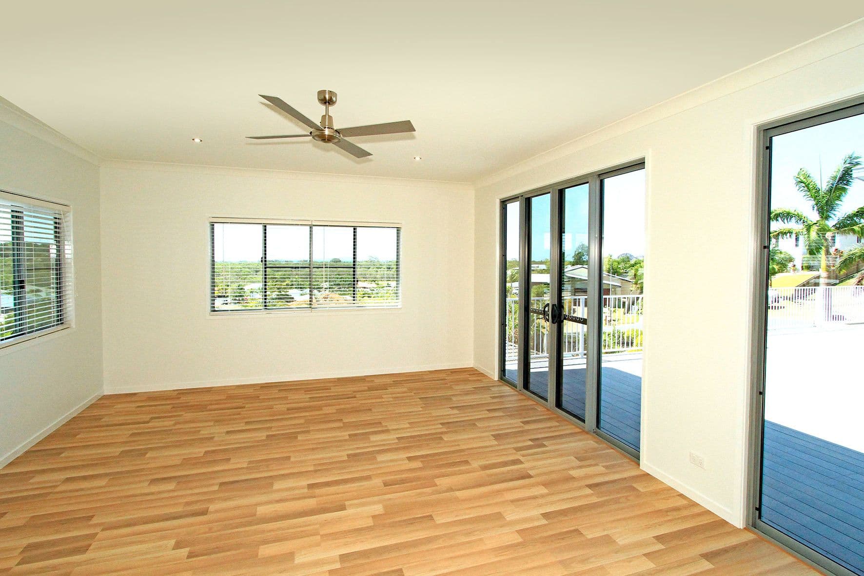 13 Eucalyptus Avenue, LAMMERMOOR QLD 4703, Lammermoor - Thumbnail 4