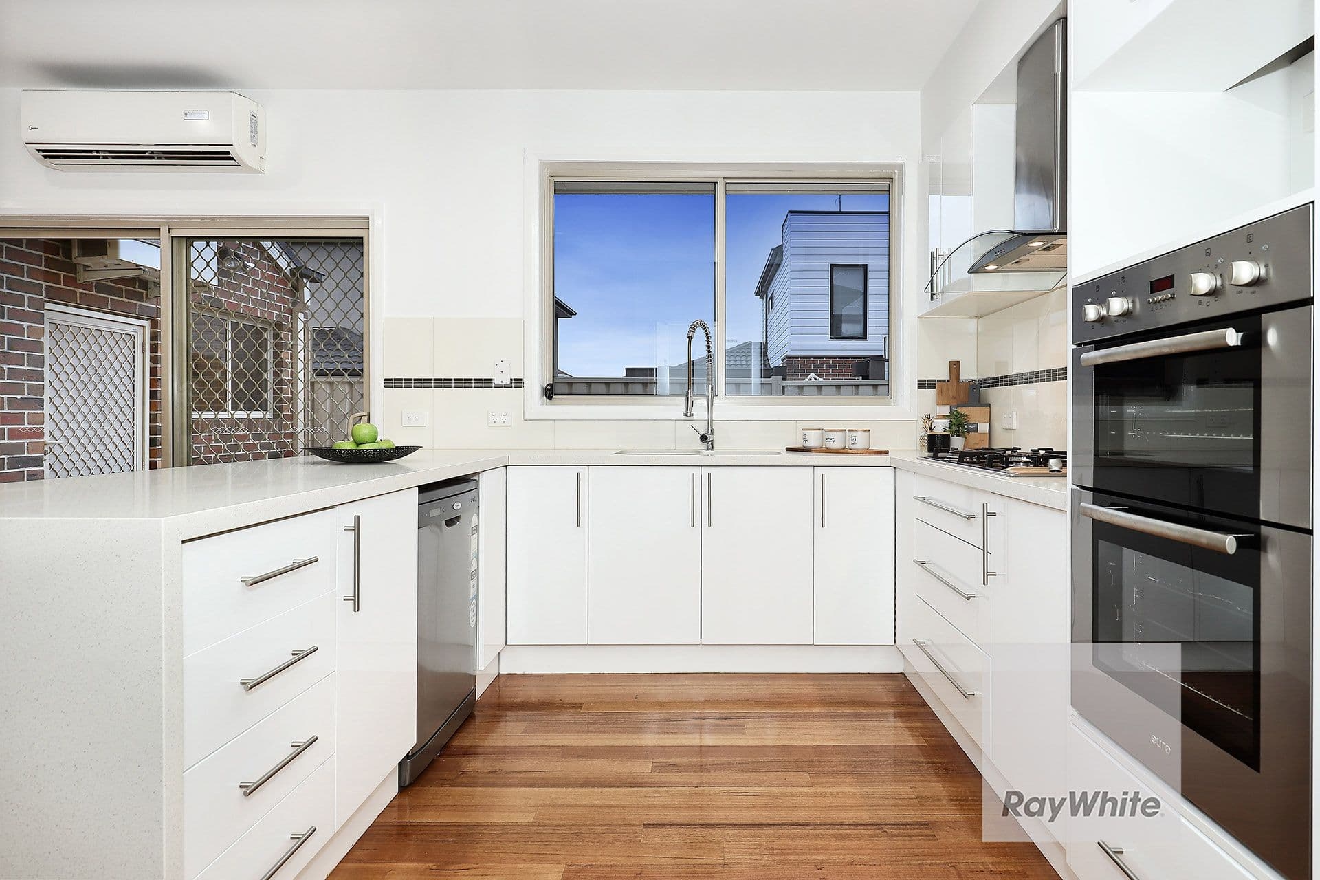 24 Fawkner Street, Westmeadows VIC 3049, Westmeadows - Thumbnail 7