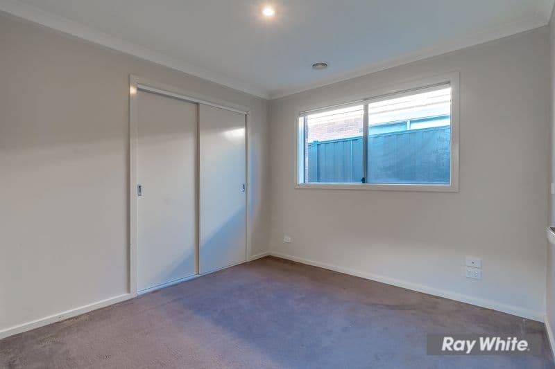 10 FLOWER GUM Crescent, Tarneit VIC 3029, Tarneit - Thumbnail 4