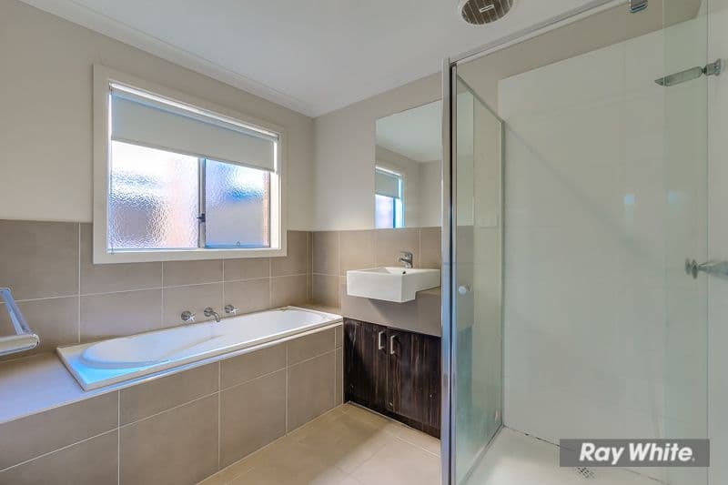10 FLOWER GUM Crescent, Tarneit VIC 3029, Tarneit - Thumbnail 7