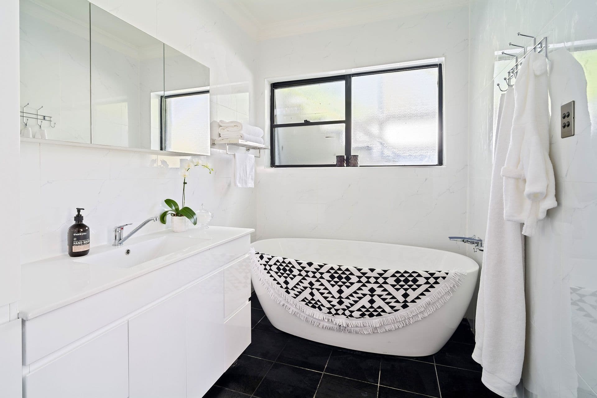 28 Castle Cove Drive, Castle Cove - Thumbnail 6
