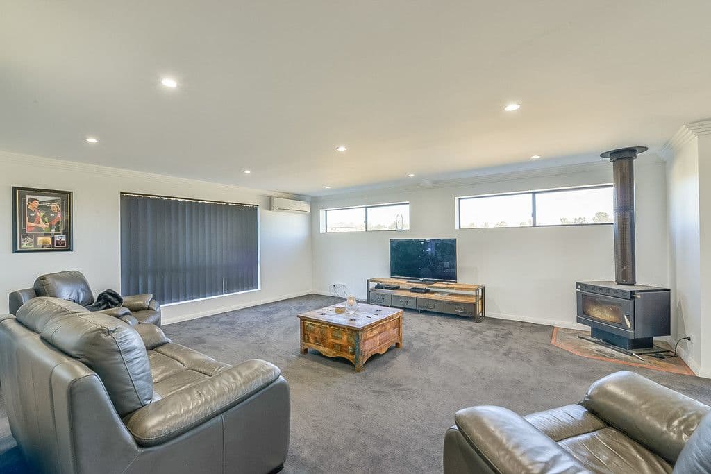 17 Manina Way, Tamworth NSW 2340, Tamworth - Thumbnail 4