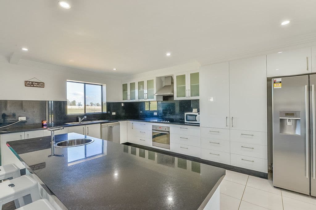 17 Manina Way, Tamworth NSW 2340, Tamworth - Thumbnail 7