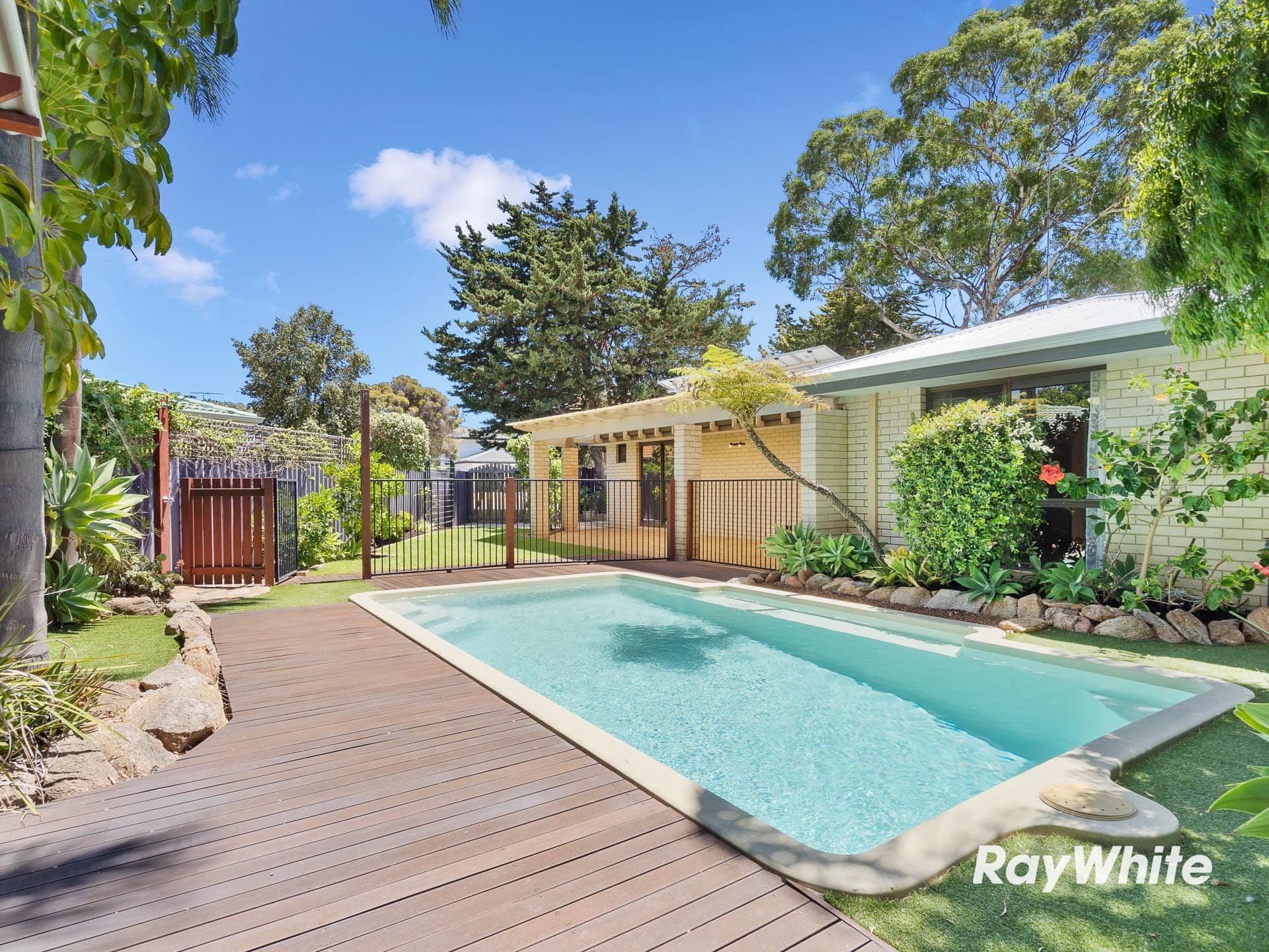 39 Smith Street, North Ipswich QLD 4305, North Ipswich - Thumbnail 4