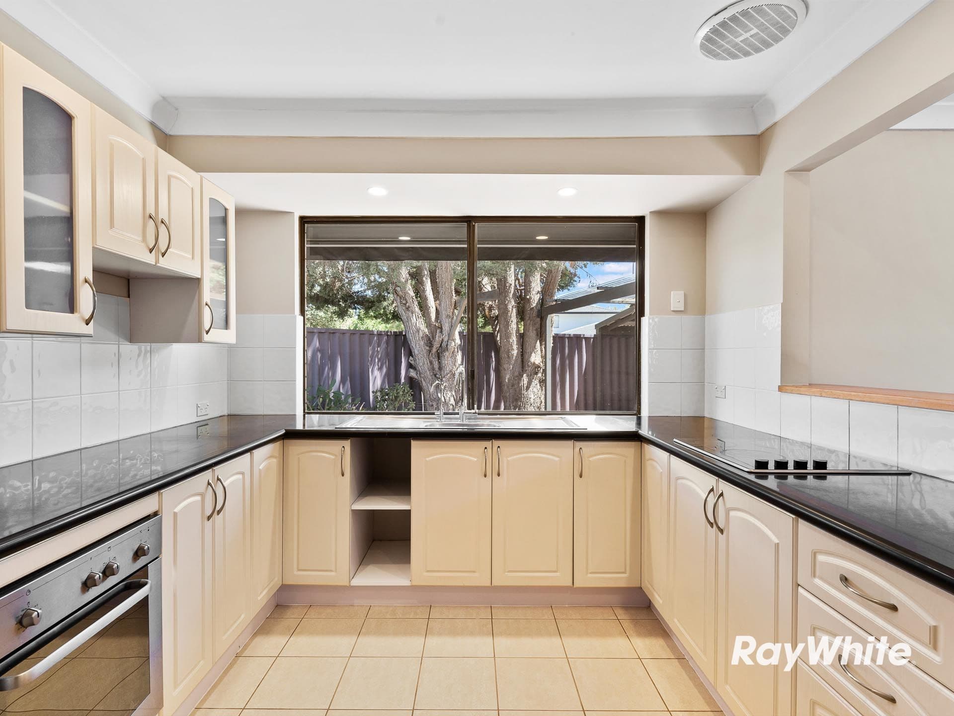 39 Smith Street, North Ipswich QLD 4305, North Ipswich - Thumbnail 8