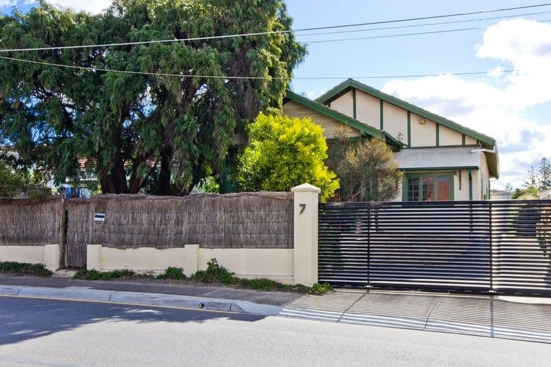 7 Gilmore Road, HENLEY BEACH SOUTH SA 5022, Henley Beach South - Thumbnail 3