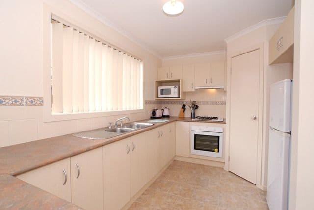 52 Eppalock Drive, WYNDHAM VALE VIC 3024, Wyndham Vale - Thumbnail 2