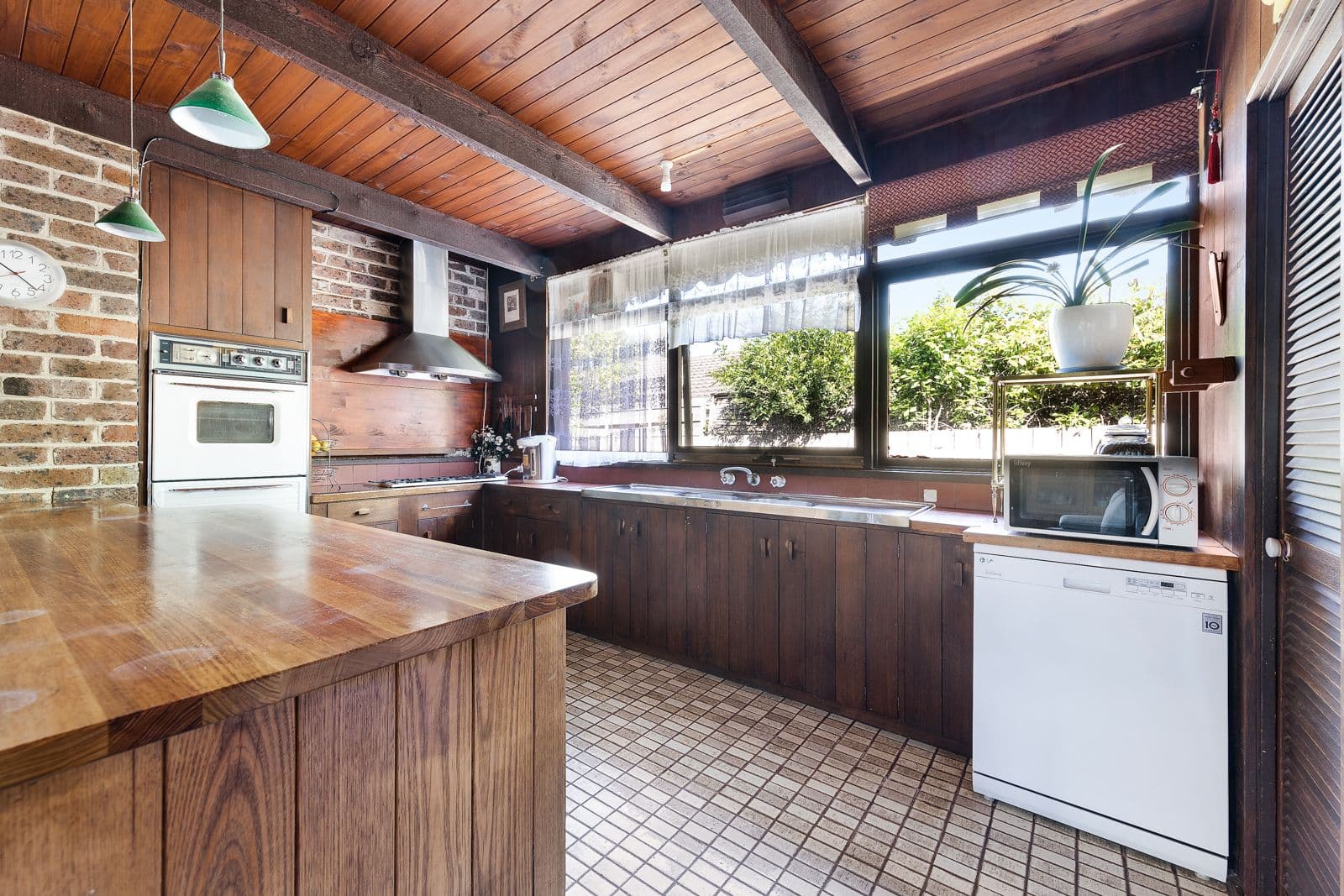 29 Hillside Road, Mount Waverley VIC 3149, Mount Waverley - Thumbnail 4