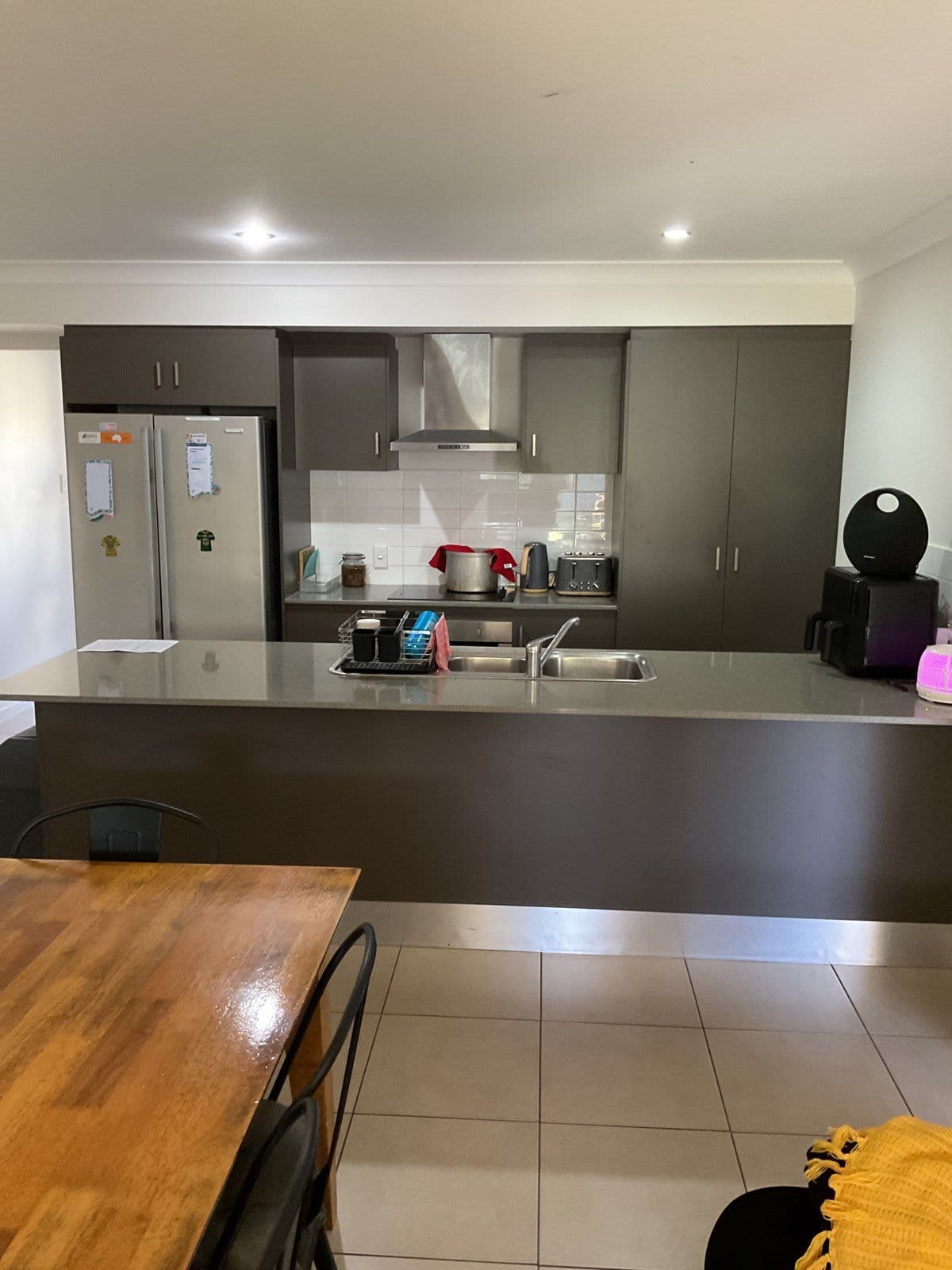 6 Jardine Street, Boyne Island QLD 4680, Boyne Island - Thumbnail 3