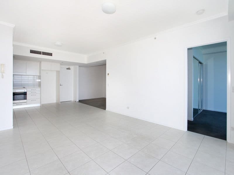 183 'Ocean Pacific', 25 Surf Parade, BROADBEACH QLD 4218, Broadbeach - Thumbnail 4