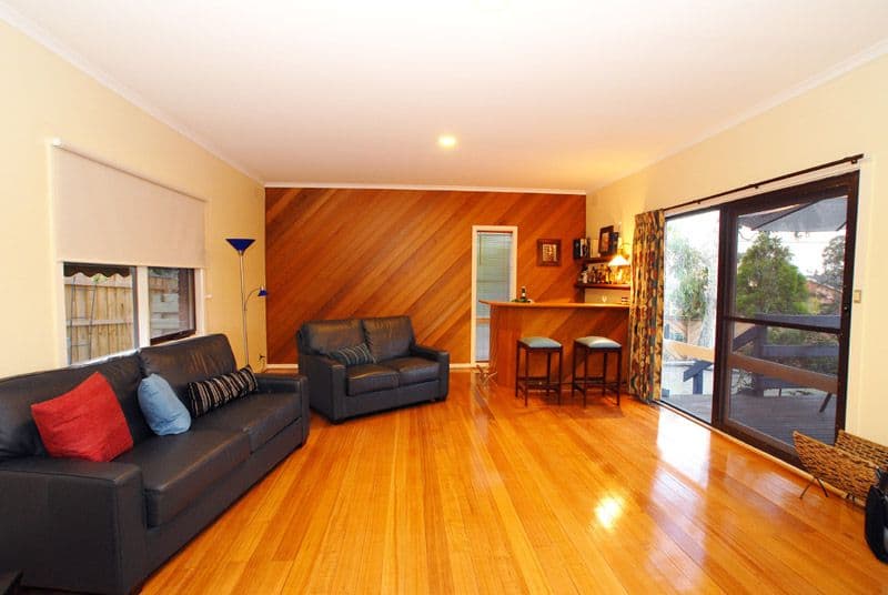 6  Solar Court, GLEN WAVERLEY VIC 3150, Glen Waverley - Thumbnail 2