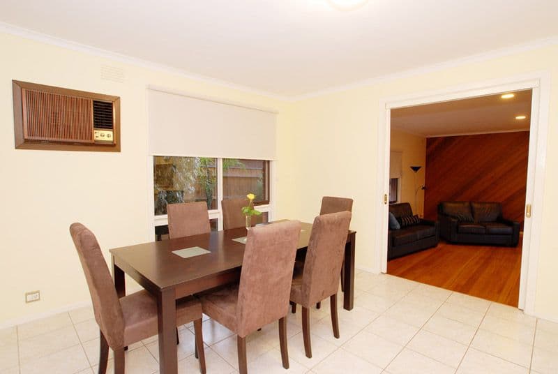 6  Solar Court, GLEN WAVERLEY VIC 3150, Glen Waverley - Thumbnail 3