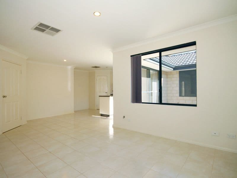 12A Stanbury Crescent, MORLEY WA 6062, Morley - Thumbnail 4