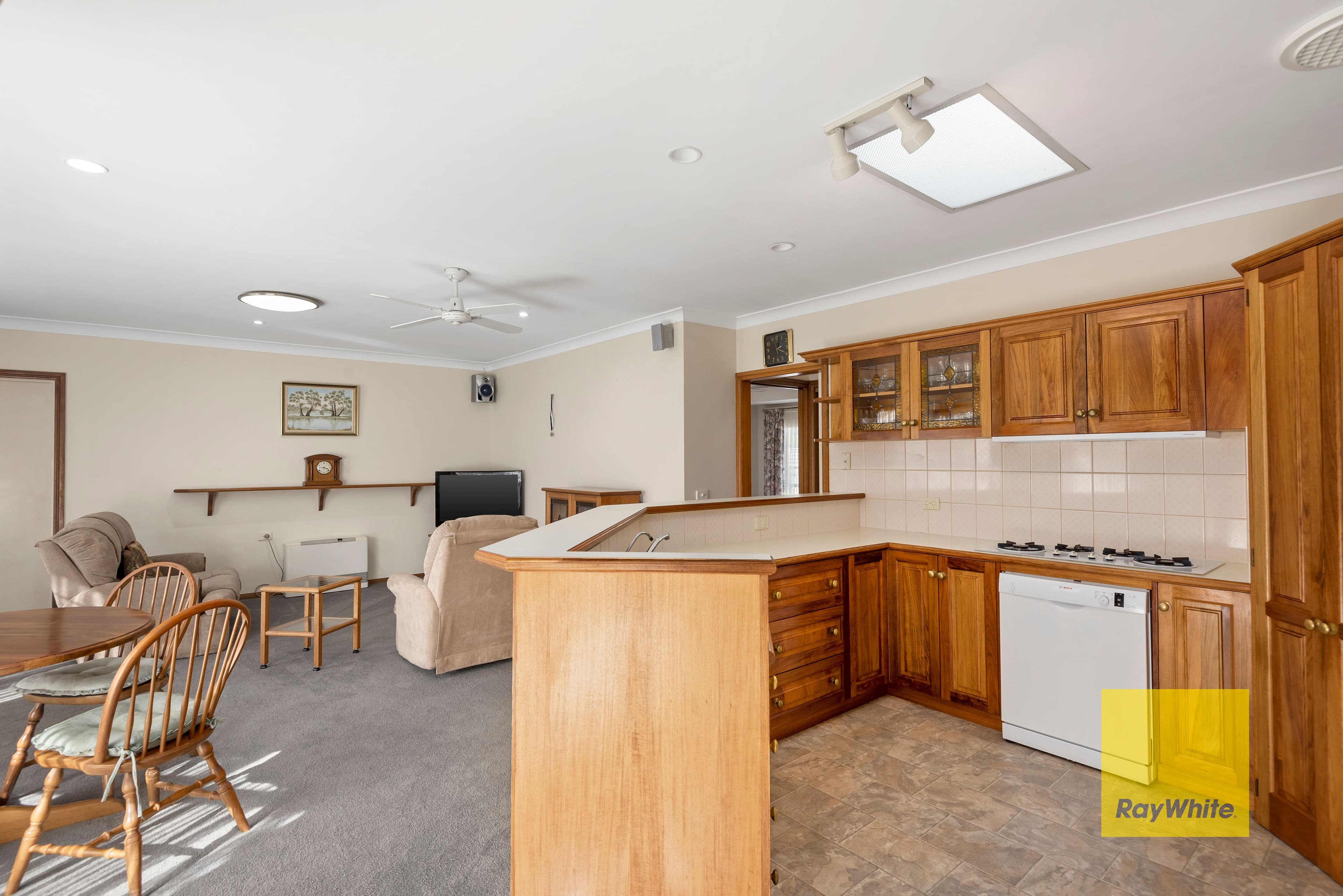 71 Glastonbury Drive, Highton VIC 3216, Highton - Thumbnail 6