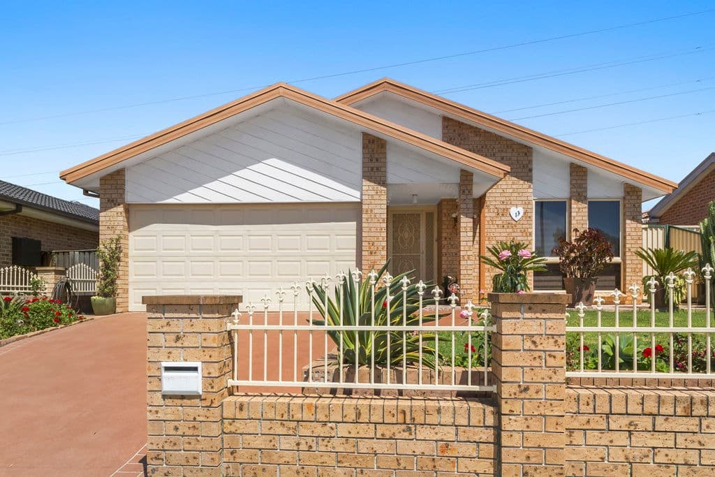 Green Valley NSW 2168, Green Valley - Image 1