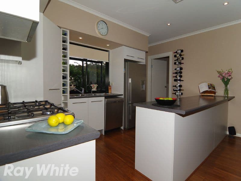 17 heather Drive, COROMANDEL VALLEY SA 5051, Coromandel Valley - Thumbnail 3