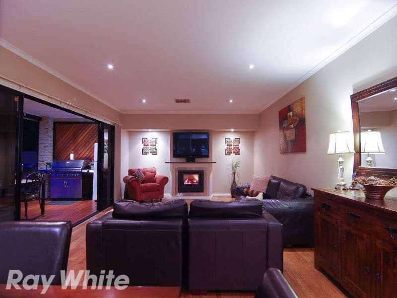17 heather Drive, COROMANDEL VALLEY SA 5051, Coromandel Valley - Thumbnail 4