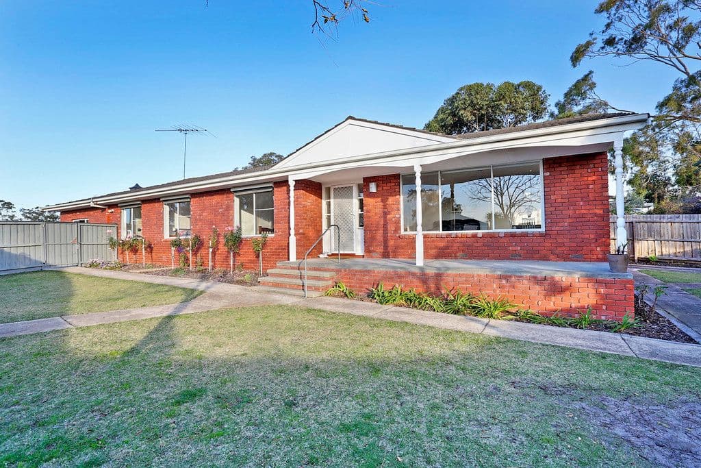 1 Amoore Avenue, Highton VIC 3216, Highton - Image 1