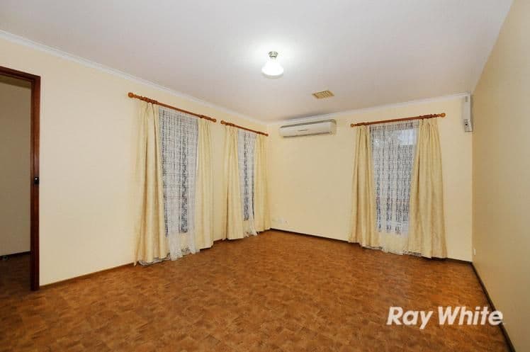 13 MacArthur Drive, CRANBOURNE VIC 3977, Cranbourne - Thumbnail 7