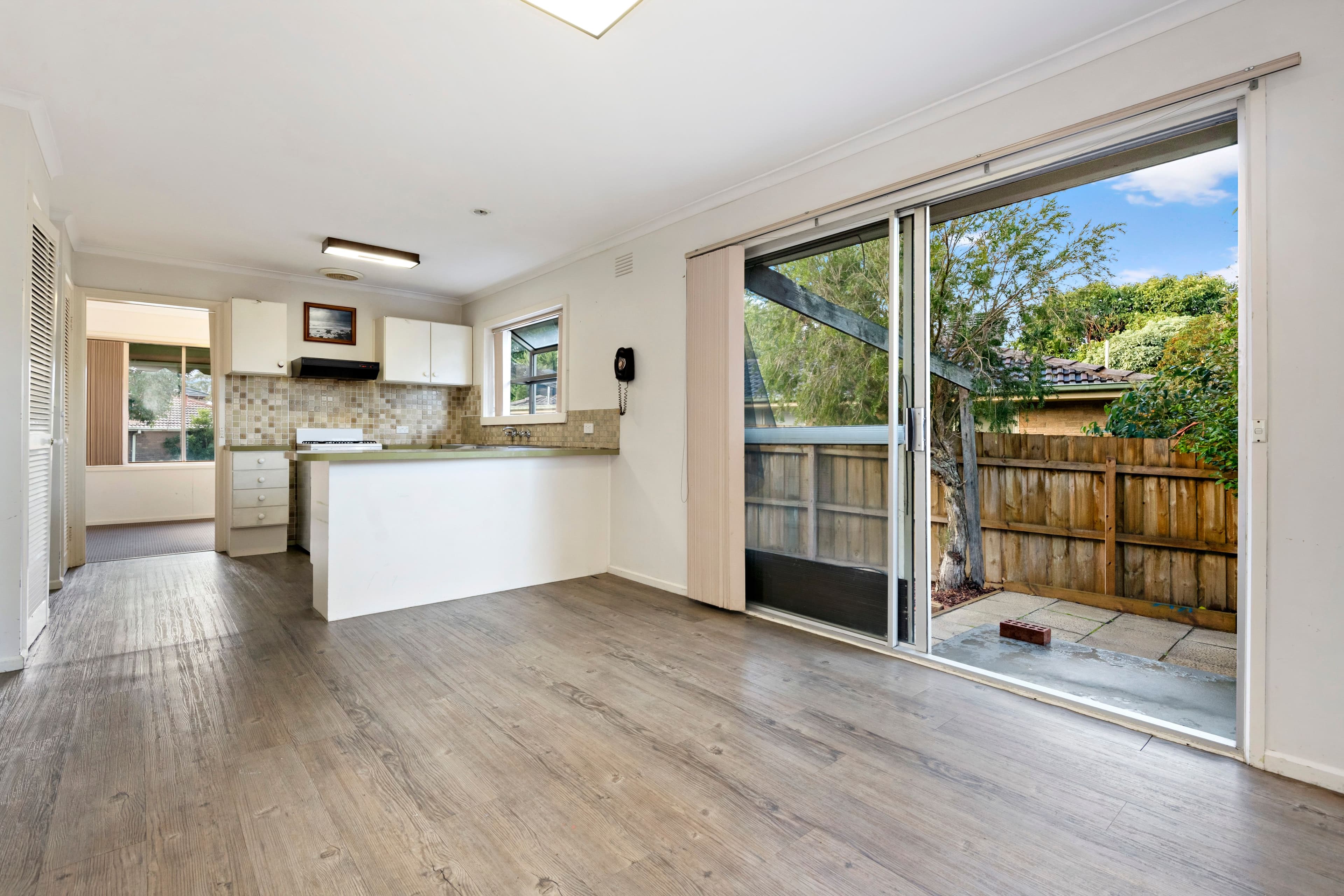 73 Lucerne Crescent, Frankston VIC 3199, Frankston - Thumbnail 4