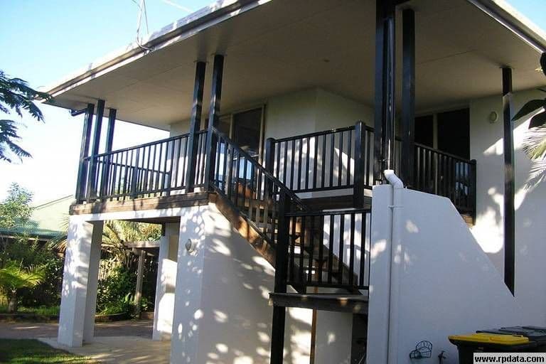 42 Oleander Avenue, SCARNESS QLD 4655, Scarness - Thumbnail 6