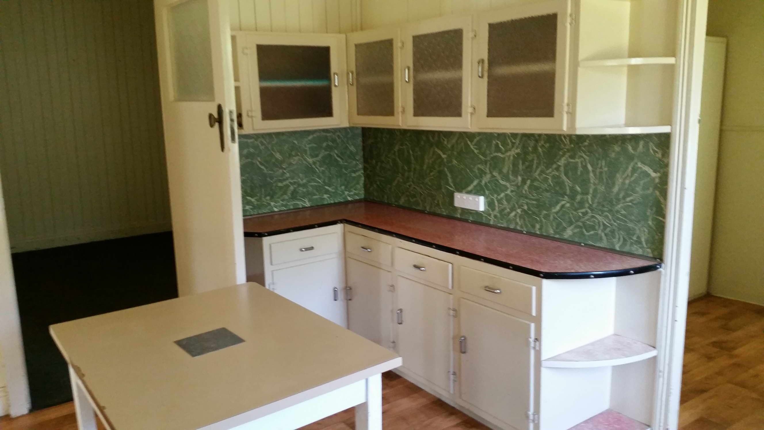 17 Russell Street, Esk QLD 4312, Esk - Thumbnail 3