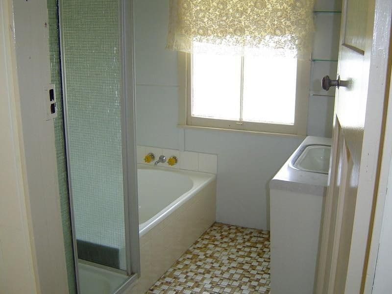 17 Russell Street, Esk QLD 4312, Esk - Thumbnail 5