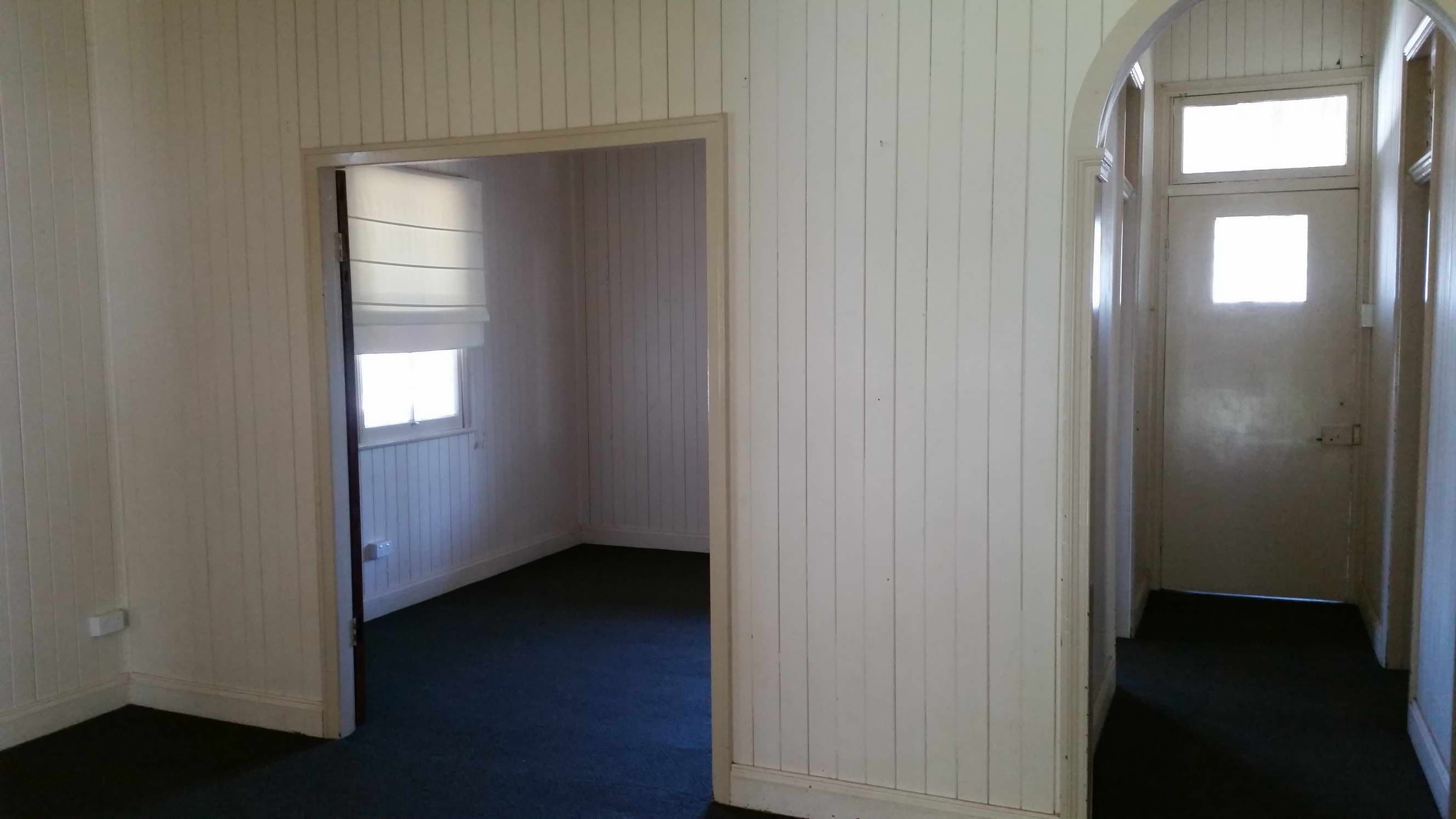 17 Russell Street, Esk QLD 4312, Esk - Thumbnail 8