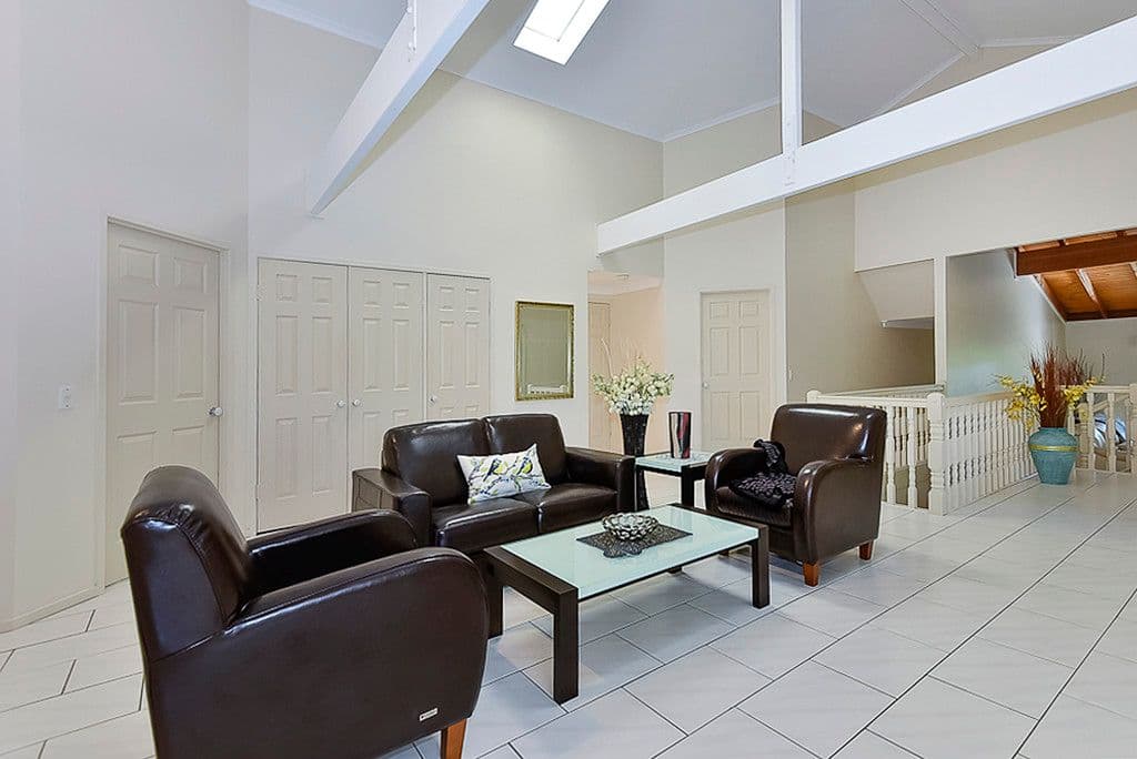 6 Cornwall Close, Springwood QLD 4127, Springwood - Thumbnail 2