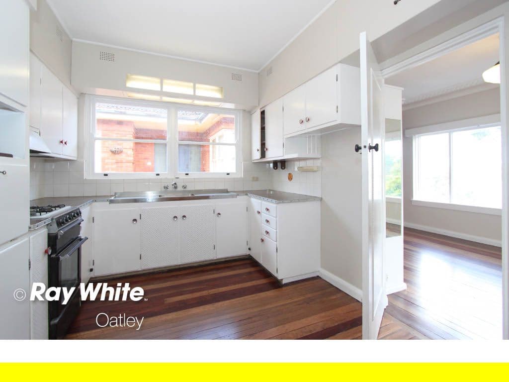 62 Lansdowne Parade, OATLEY NSW 2223, Oatley - Thumbnail 4
