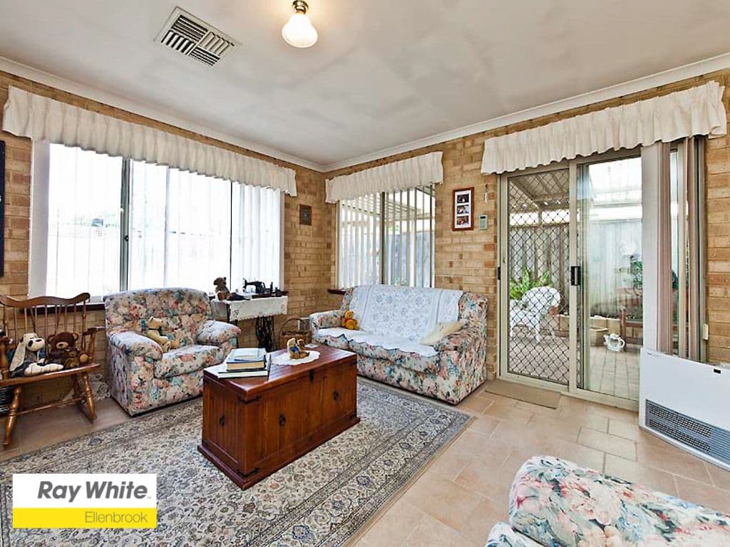 17 Midsummer Circle, ELLENBROOK WA 6069, Ellenbrook - Thumbnail 8