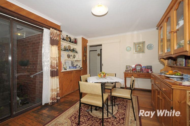 19 Fenfield Street, CRANBOURNE VIC 3977, Cranbourne - Thumbnail 3