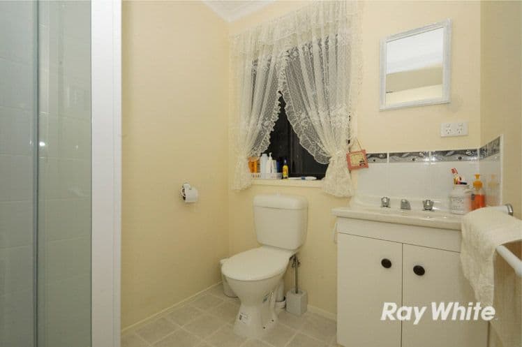 19 Fenfield Street, CRANBOURNE VIC 3977, Cranbourne - Thumbnail 8
