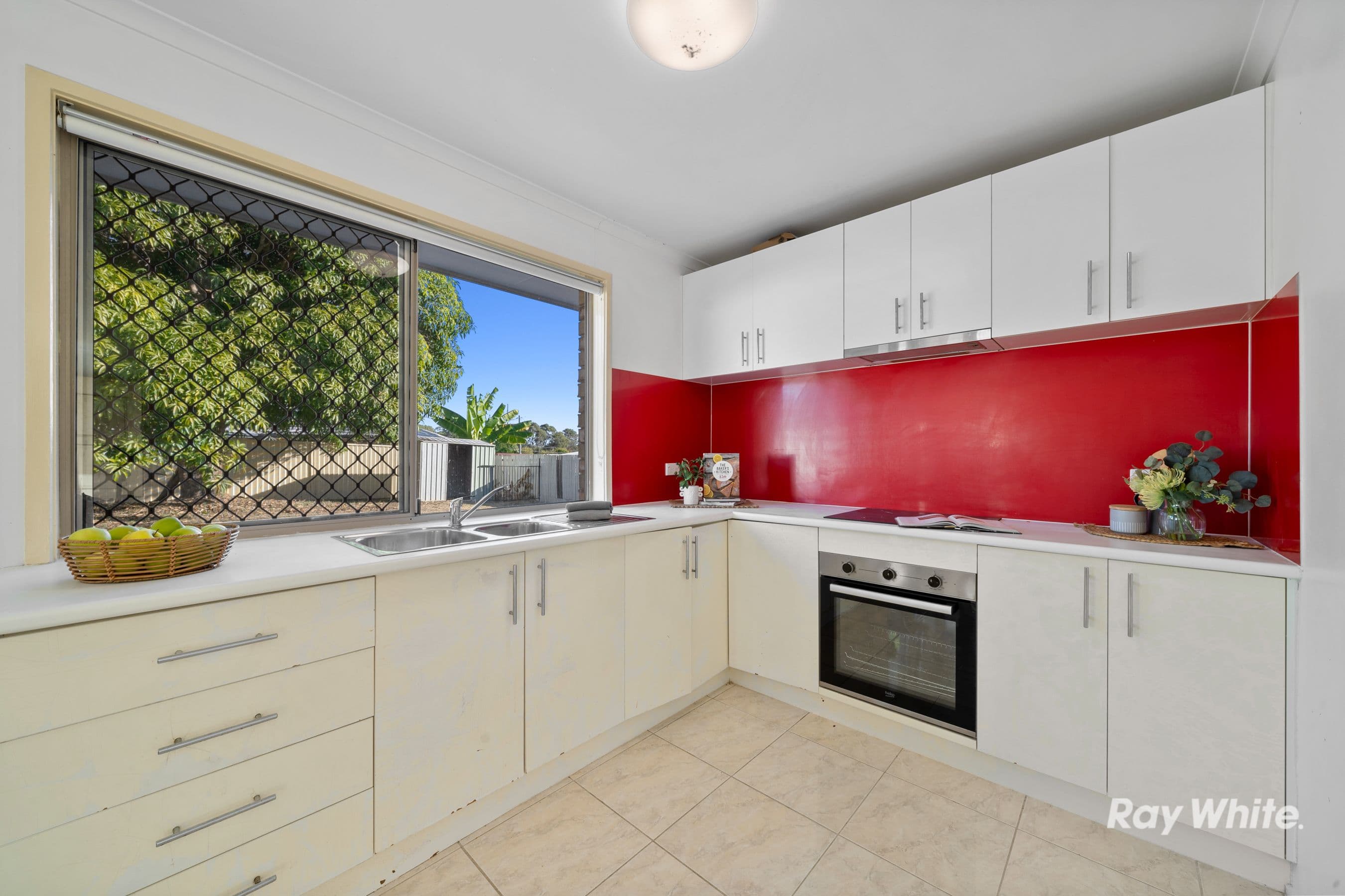 77 Barossa Street, Kingston QLD 4114, Kingston - Thumbnail 7
