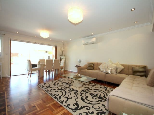 34 Lincoln Road, GEORGES HALL NSW 2198, Georges Hall - Thumbnail 2