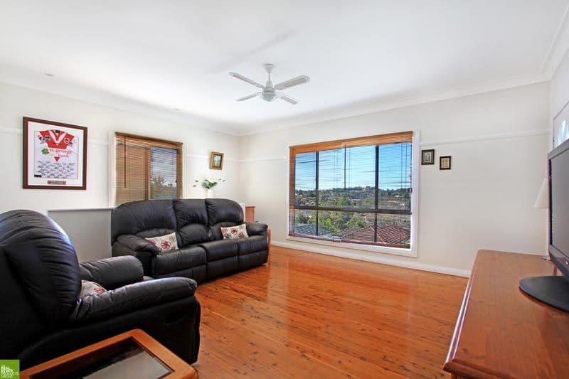 42 Figtree Crescent, FIGTREE NSW 2525, Figtree - Thumbnail 3