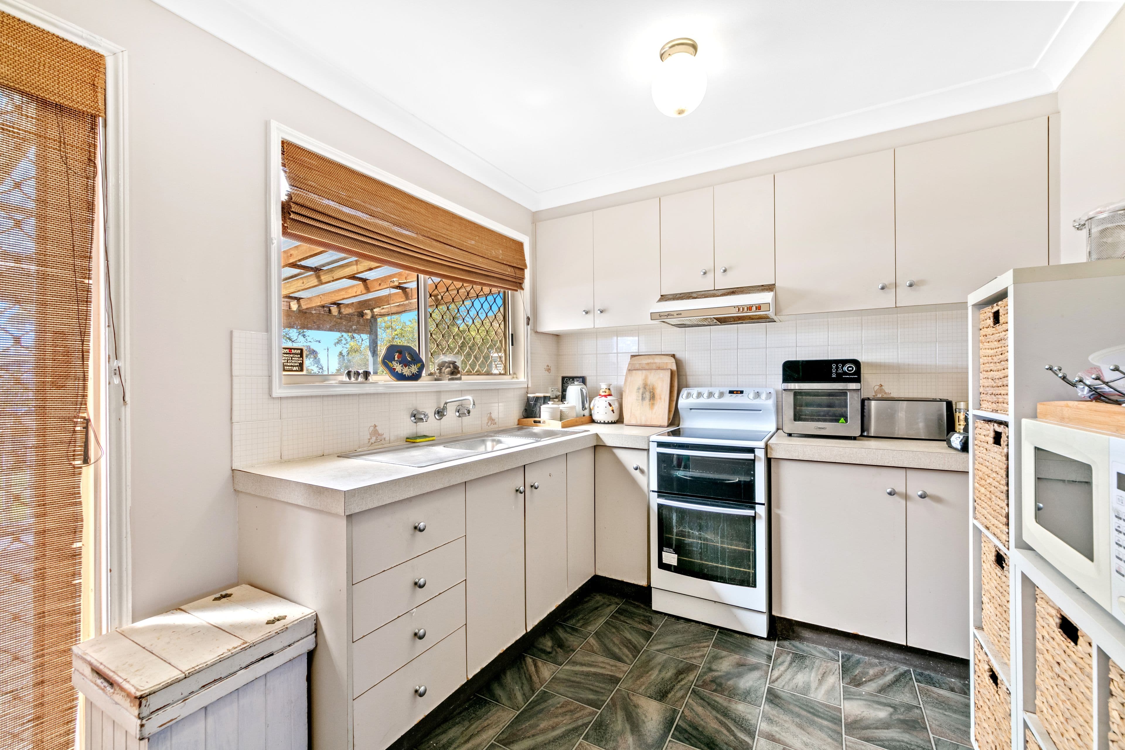 65 Doyle Avenue, Halekulani NSW 2262, Halekulani - Thumbnail 3
