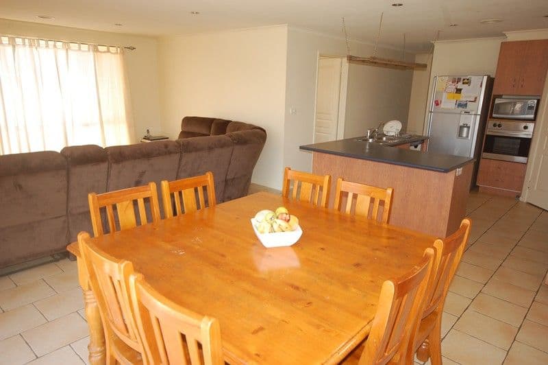 13 Montrose Drive, GRIFFITH NSW 2680, Griffith - Thumbnail 3