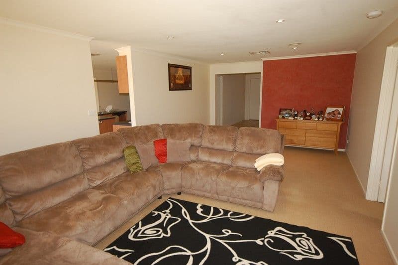 13 Montrose Drive, GRIFFITH NSW 2680, Griffith - Thumbnail 8