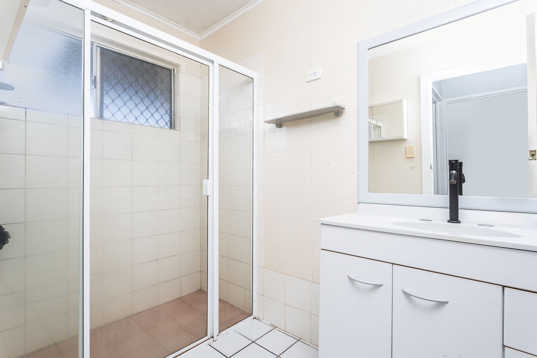 52 Ashmole Road, Redcliffe QLD 4020, Redcliffe - Thumbnail 4