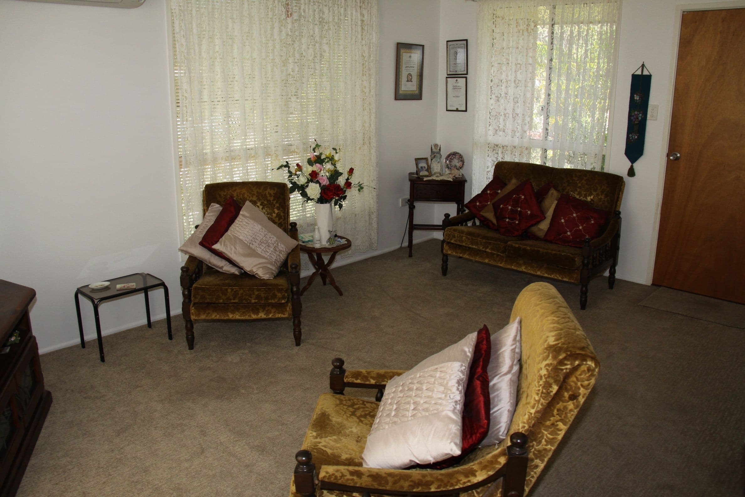 24 Curtis Avenue, Boyne Island QLD 4680, Boyne Island - Thumbnail 4