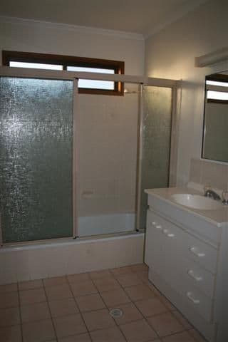 65 Currey Street, ROMA QLD 4455, Roma - Thumbnail 3