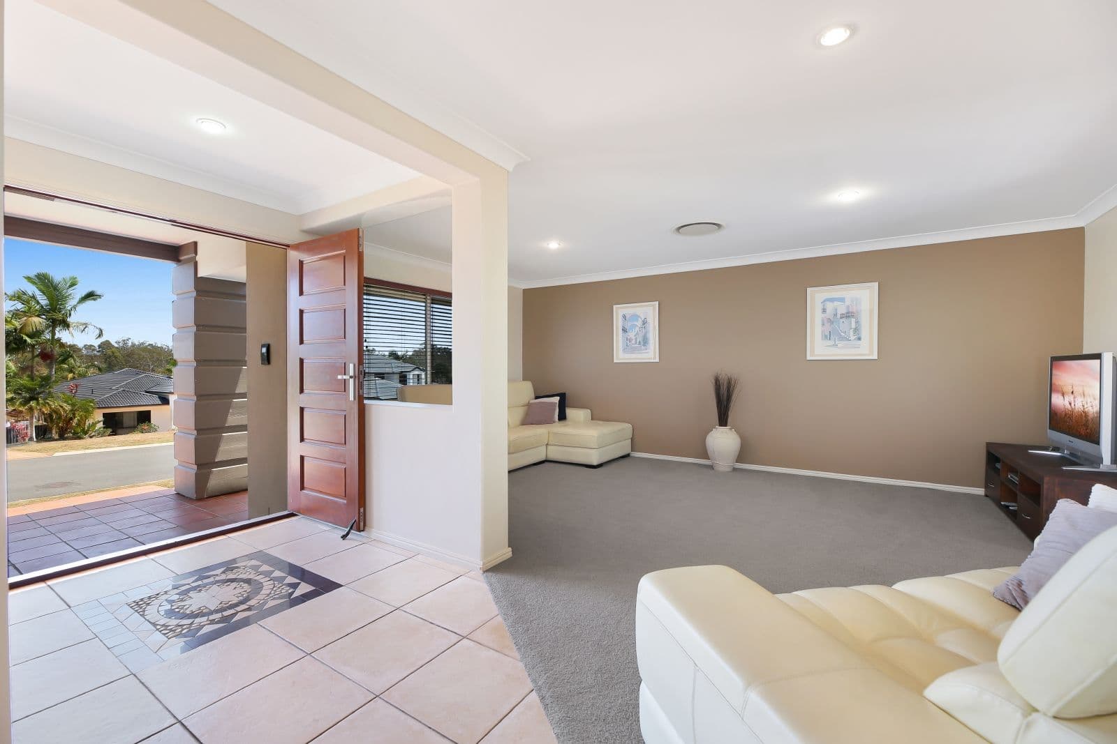 85 Arun Drive, Arundel QLD 4214, Arundel - Thumbnail 2