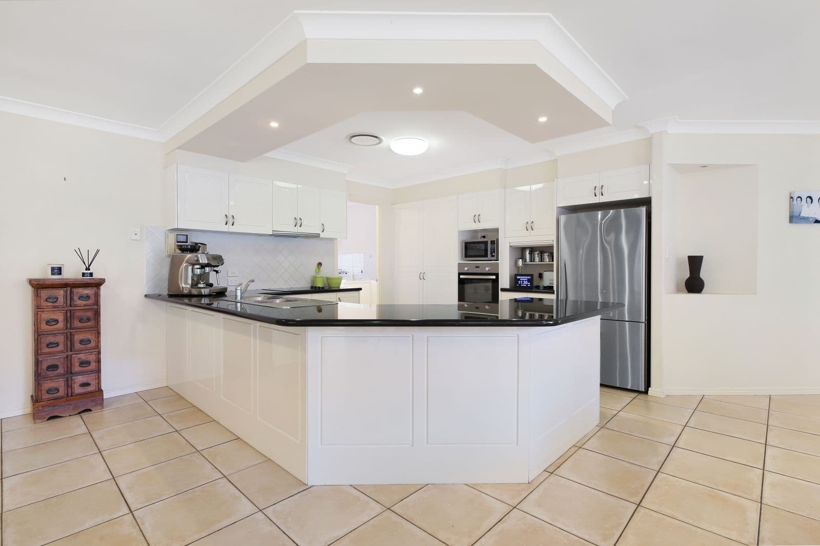85 Arun Drive, Arundel QLD 4214, Arundel - Thumbnail 4