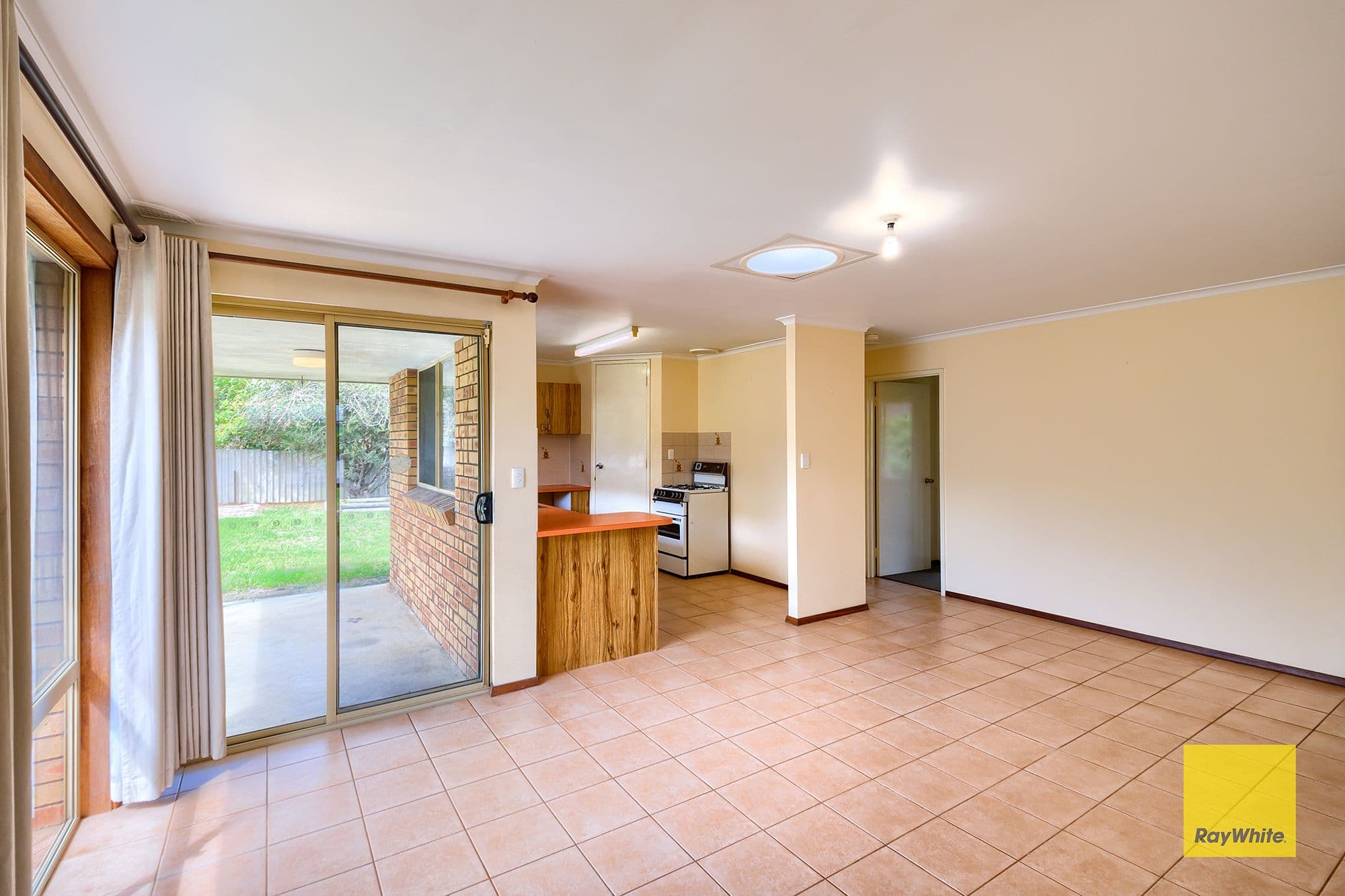 43 Erindale Court, Yakamia WA 6330, Yakamia - Thumbnail 6