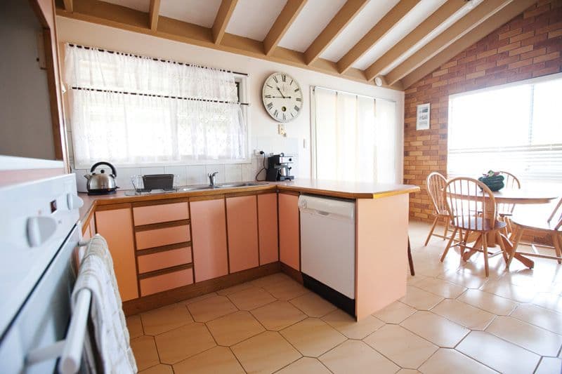 42 Pandeen Road, ROCHEDALE SOUTH QLD 4123, Rochedale South - Thumbnail 7