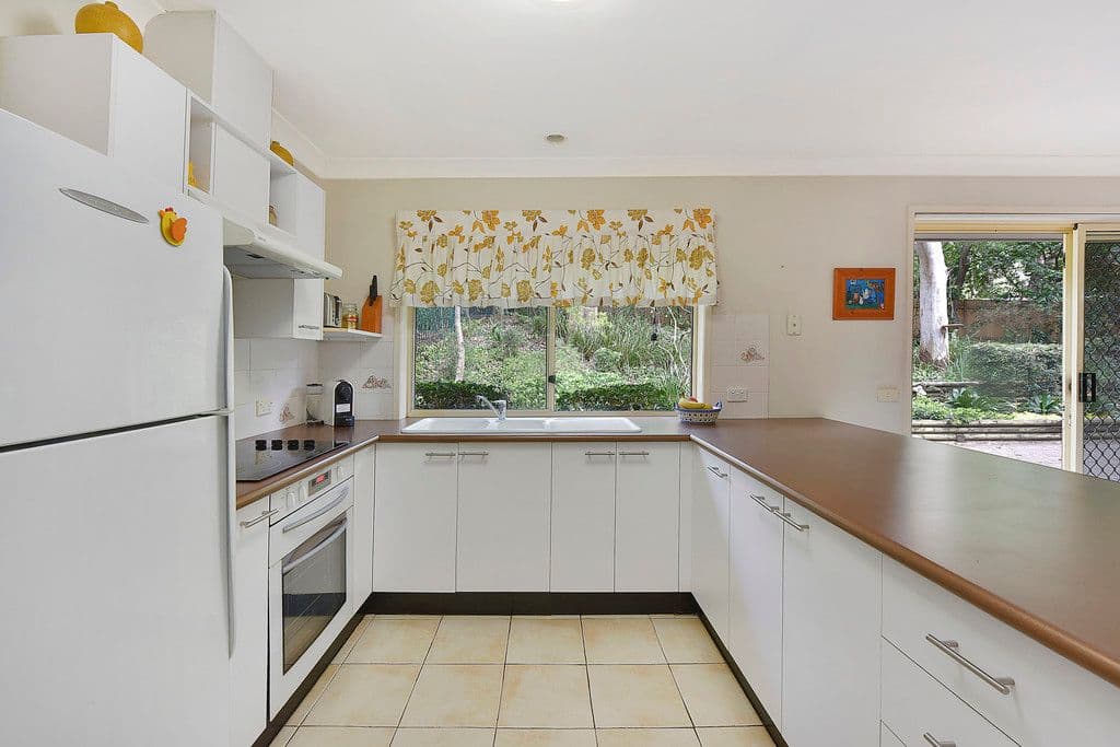 1 Stuart Avenue, Normanhurst - Thumbnail 4