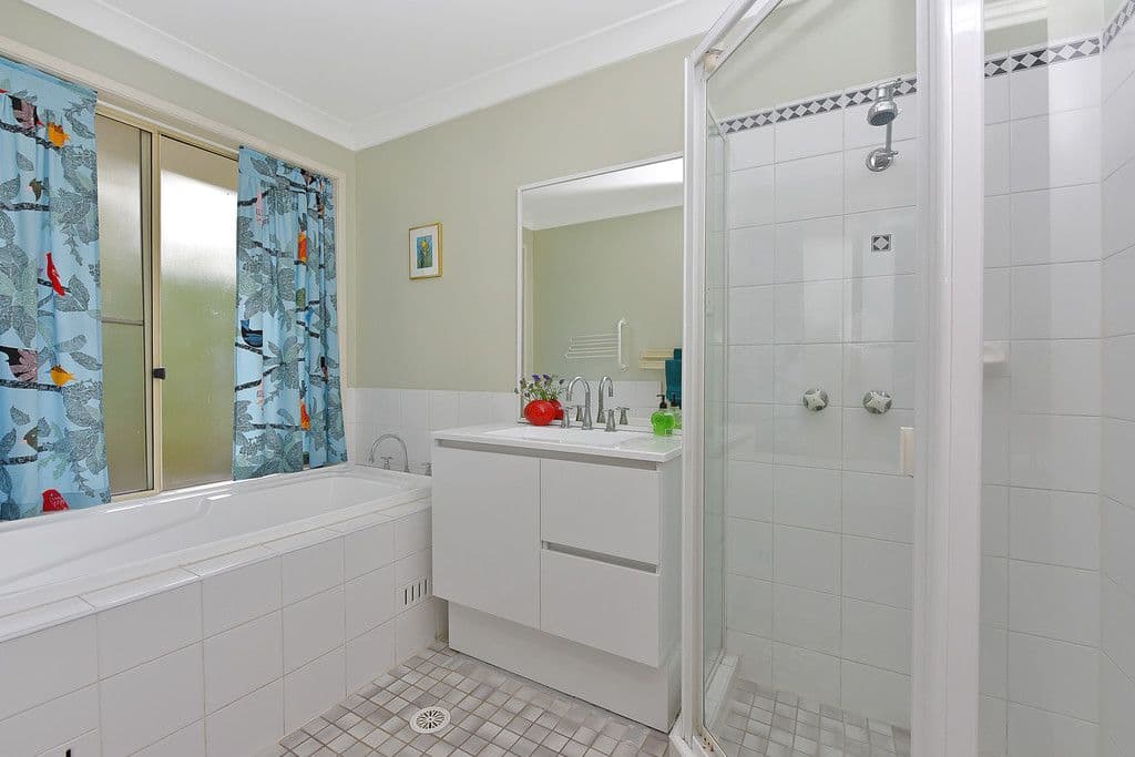 1 Stuart Avenue, Normanhurst - Thumbnail 7